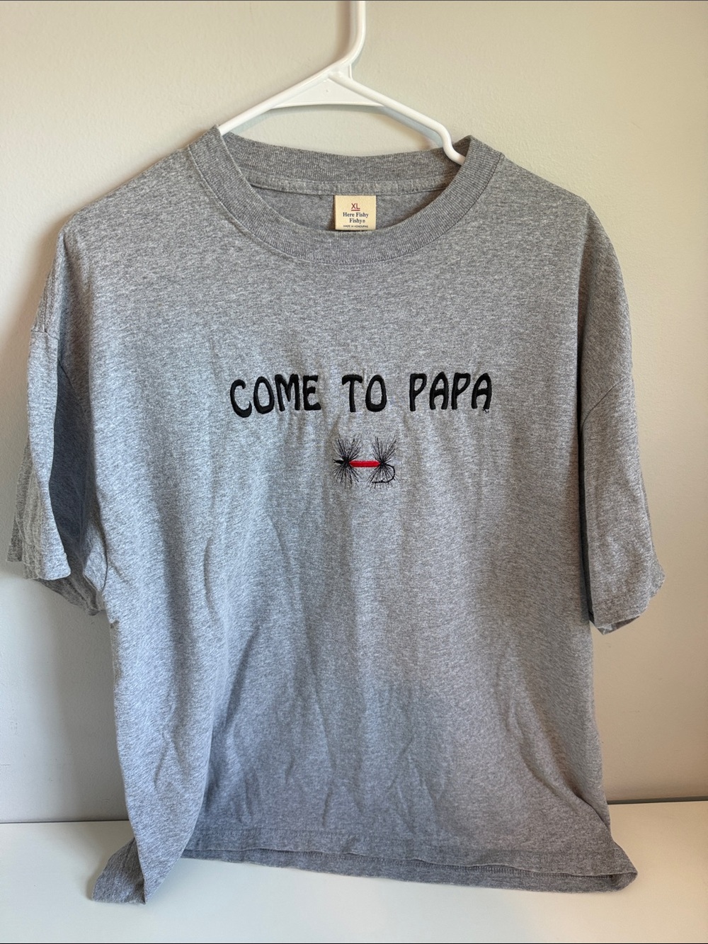 Here Fishy Fishy Gray 'Come To Papa' Graphic Flyfishing Tee